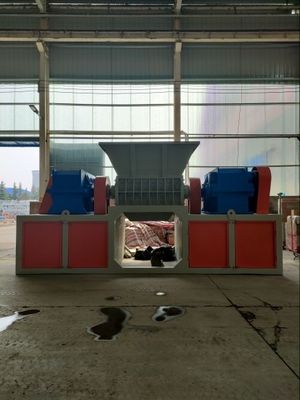 8000 Многофункциональная дробилка Пластиковая древесная кость Бытовые отходы и лом Железный дробилка