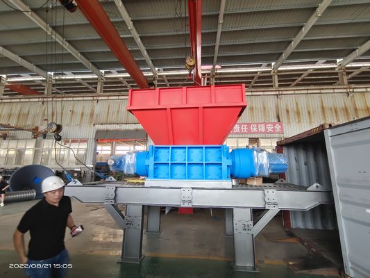 Многофункциональная дробилка мощностью 110 кВт для переработки шин, пластика, дерева и каучука