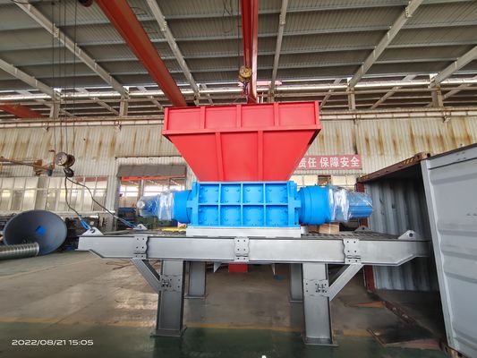 Многофункциональное оборудование электрического дробилки идеально подходит для переработки металла и пластика